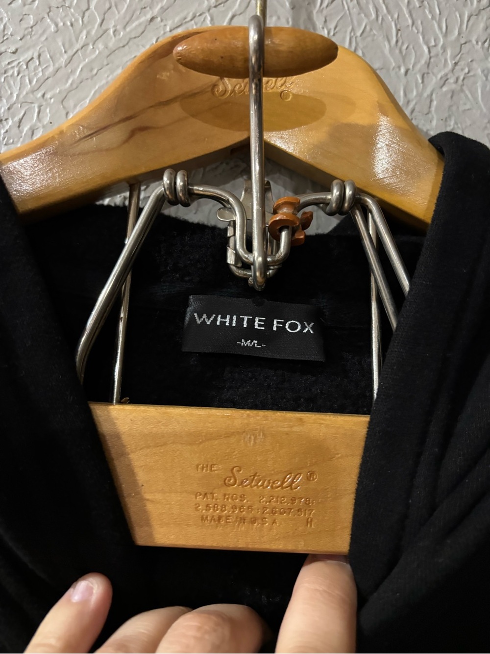 White Fox Boutique Large Logo Graphic Bubble Letter Hoodie in Black/Gray Sz M/L - Picture 3 of 6